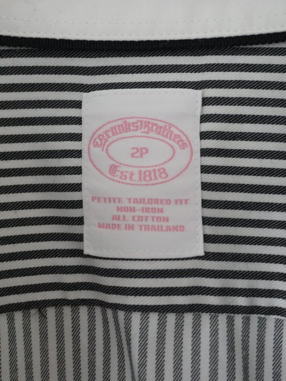 NWT Brooks Brothers Women's Petite Tailored Fit Non-Iron Cotton Shirt Size 2P - Picture 3 of 5